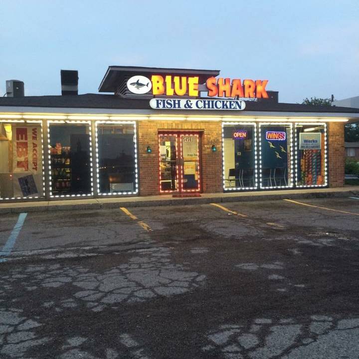 Blue Shark Fish & Chicken | restaurant | 5456 W 34th St, Indianapolis, IN 46224, USA | 3173294640 OR +1 317-329-4640