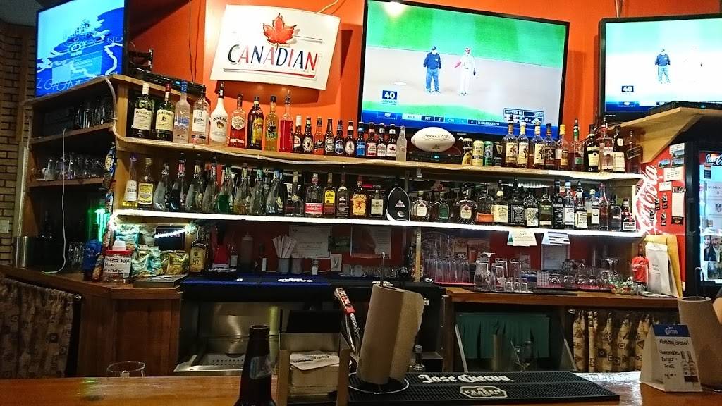 CW Coops Holland Landing | restaurant | 19415 Yonge St, Holland Landing, ON L9N 1L8, Canada | 9057157751 OR +1 905-715-7751