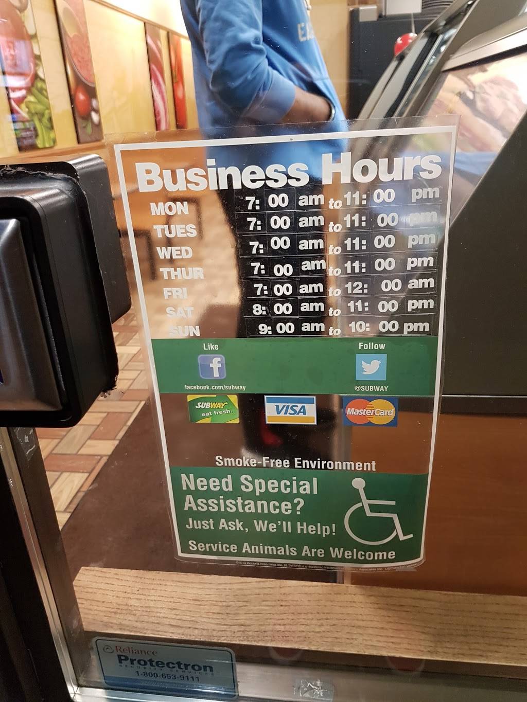 Subway | restaurant | 172 A Holland St W, Bradford, ON L3Z 2B6, Canada | 9057754965 OR +1 905-775-4965