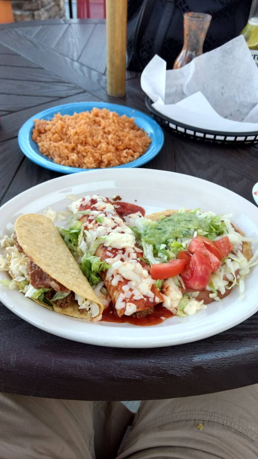 La Carreta | restaurant | 241 Forks of the River Pkwy, Sevierville, TN 37862, USA | 8657742021 OR +1 865-774-2021