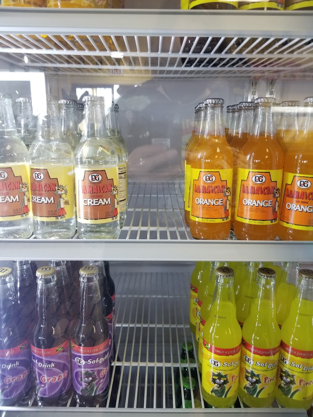 The Jerk Kitchen | restaurant | 427 W Harris St, Eureka, CA 95503, USA | 7074070586 OR +1 707-407-0586