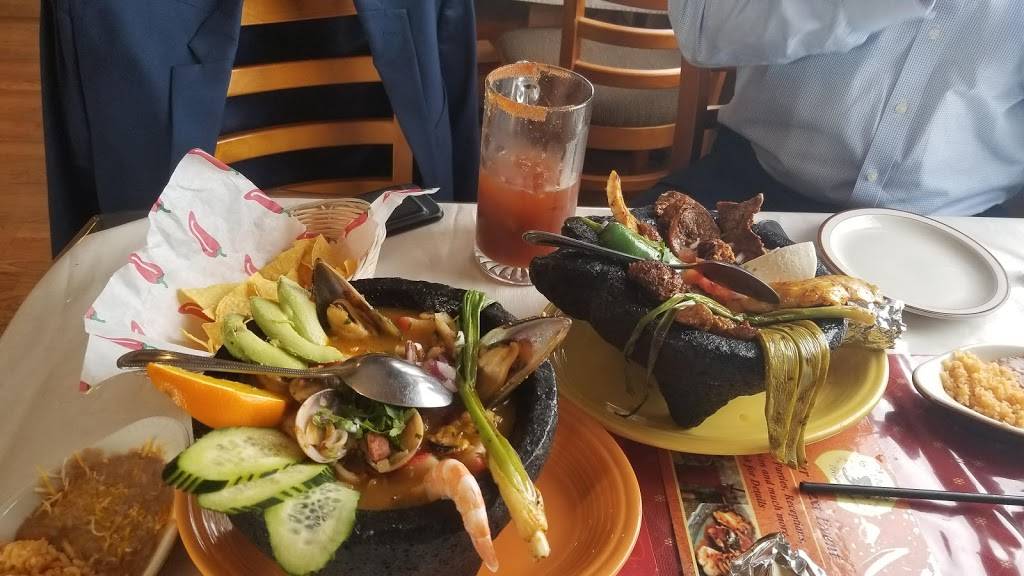 La Parada Mexican Restaurant & Bar | restaurant | 301 Kietzke Ln, Reno, NV 89502, USA | 7757866359 OR +1 775-786-6359