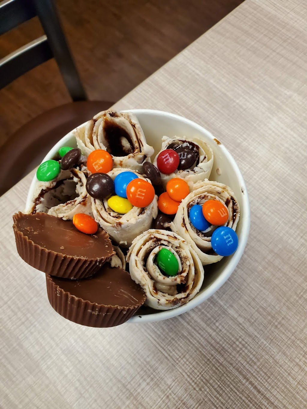 Polar Bear Ice Cream & Poke | restaurant | 1328 N Ferdon Blvd, Crestview, FL 32536, USA | 8503985185 OR +1 850-398-5185