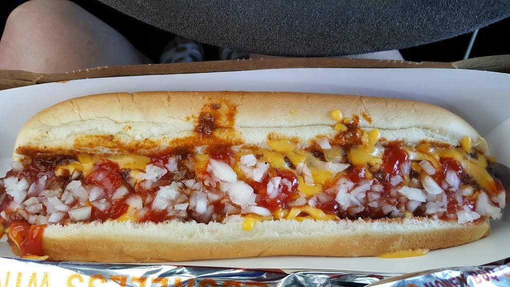 Sonic Drive-In | restaurant | 3007 Highland Ave, National City, CA 91950, USA | 6193360000 OR +1 619-336-0000