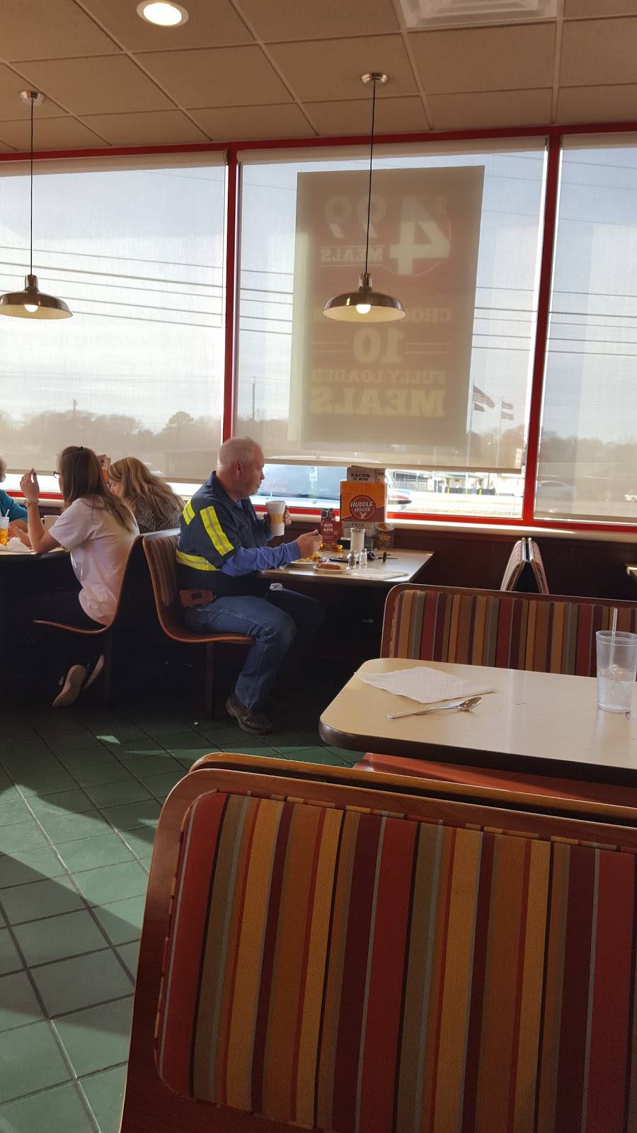 Huddle House | meal takeaway | 1450 US-431, Boaz, AL 35957, USA | 2568405768 OR +1 256-840-5768