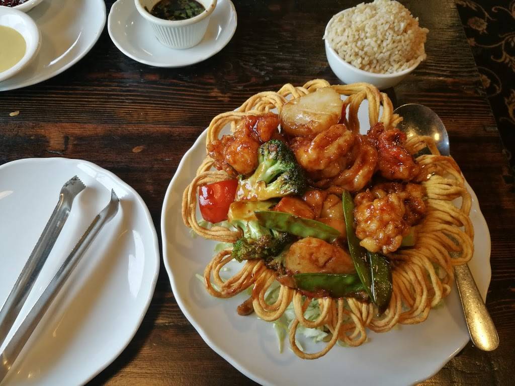 The Noble East | restaurant | 4 Alvin Pl, Montclair, NJ 07043, USA | 9737836800 OR +1 973-783-6800