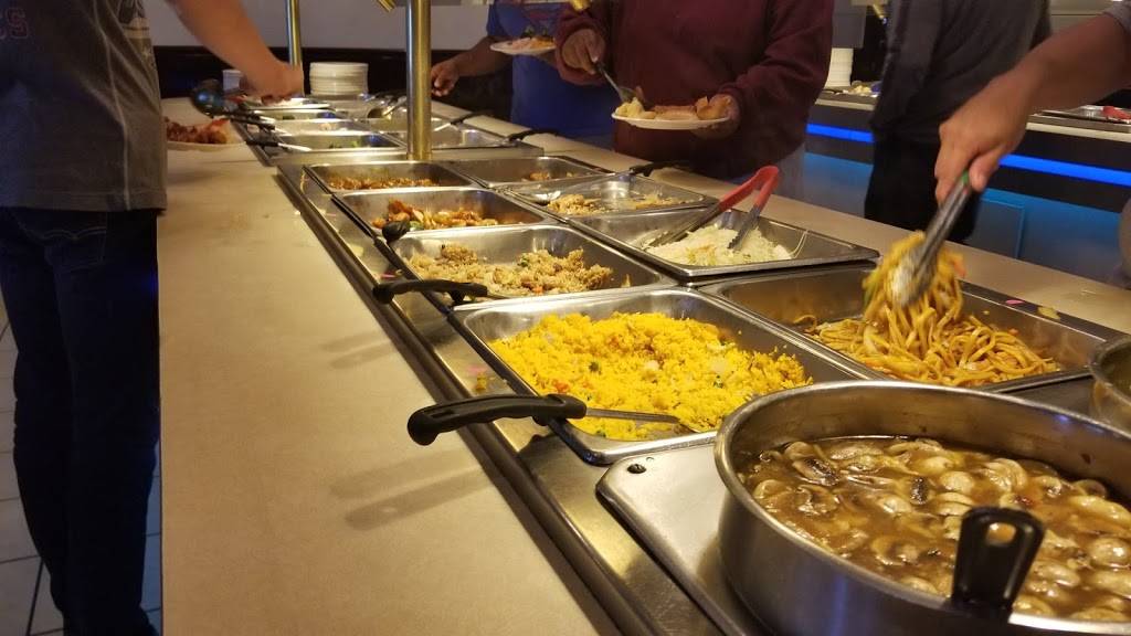 Super China Buffet | restaurant | 611 W Panola St, Carthage, TX 75633, USA | 9036900888 OR +1 903-690-0888