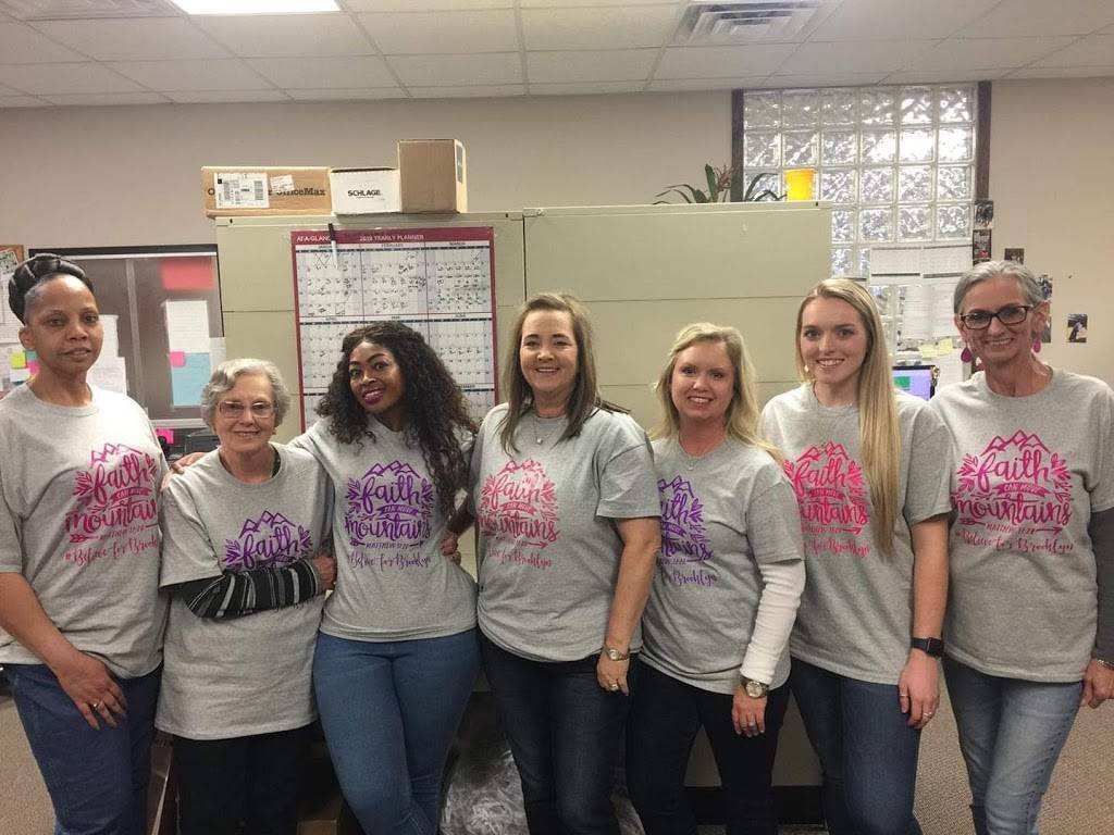 Mendoza Cafe | restaurant | 680 TX-16, Bandera, TX 78003, USA | 8307969332 OR +1 830-796-9332