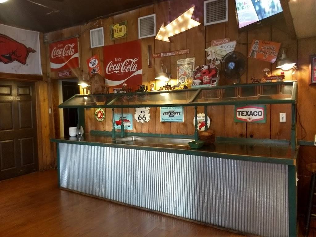 Pizza Barn | restaurant | 2 S Adair St, Greenwood, AR 72936, USA | 4799964343 OR +1 479-996-4343