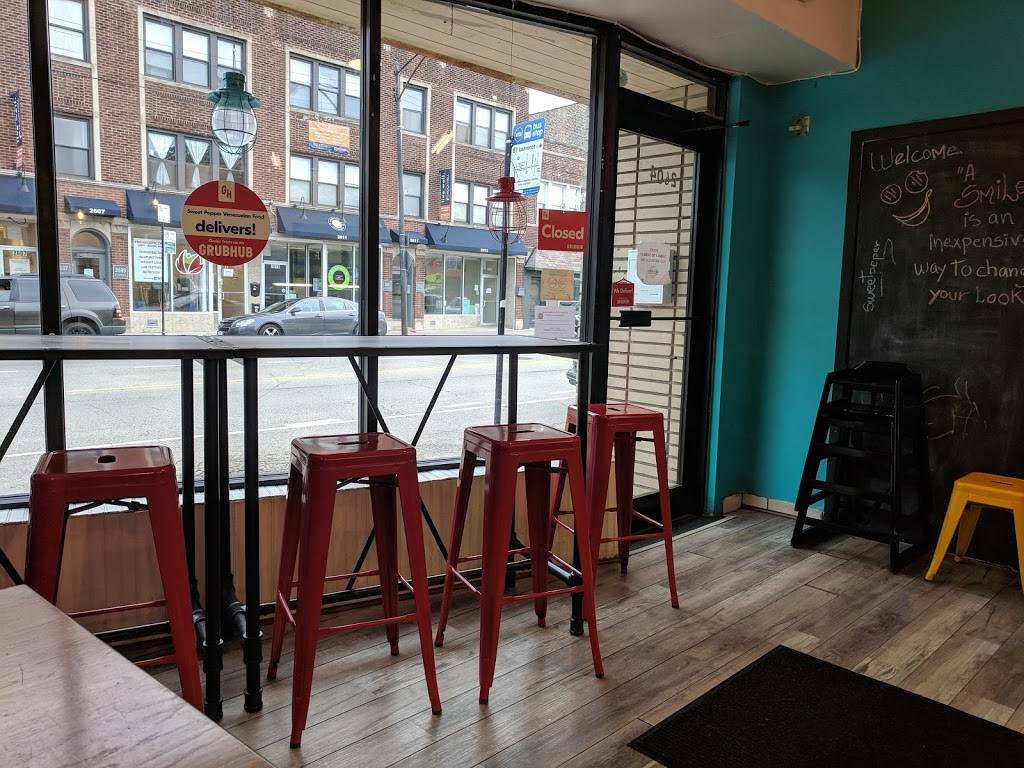 Sweet Pepper Venezuelan Food Bar | restaurant | 2604 W Lawrence Ave, Chicago, IL 60625, USA | 8722085665 OR +1 872-208-5665