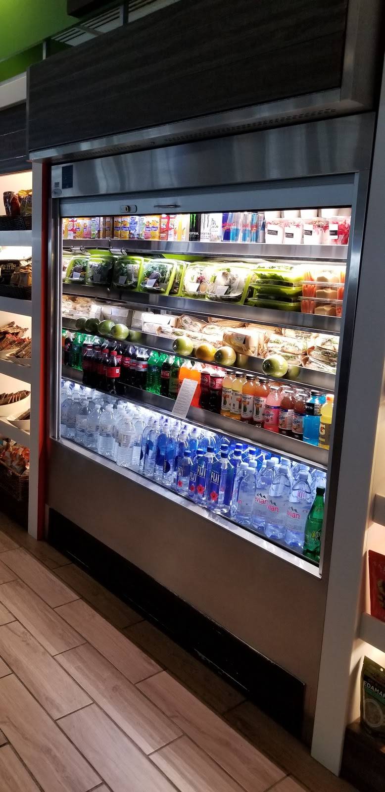 Wolfgang Puck Express | restaurant | 5501 Josh Birmingham Pkwy, Charlotte, NC 28208, USA | 7043594013 OR +1 704-359-4013