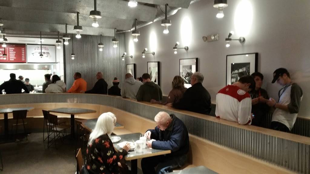 Chipotle Mexican Grill | restaurant | 15029 Pearl Rd, Strongsville, OH 44136, USA | 4408469625 OR +1 440-846-9625