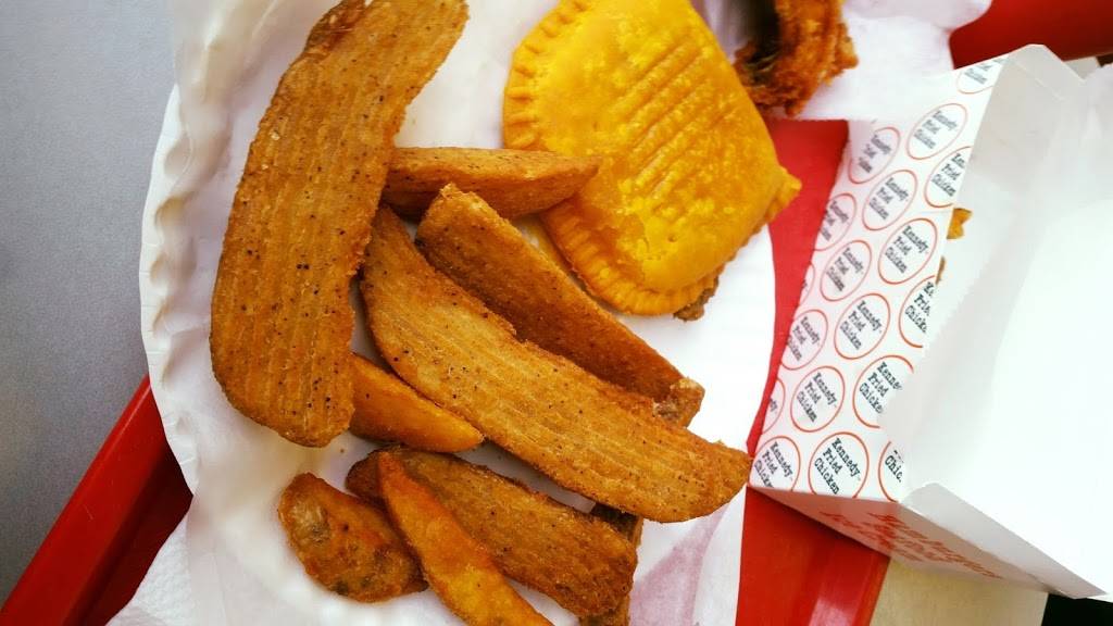 Kennedy Fried Chicken | restaurant | 333 High St, Holyoke, MA 01040, USA | 4135329993 OR +1 413-532-9993