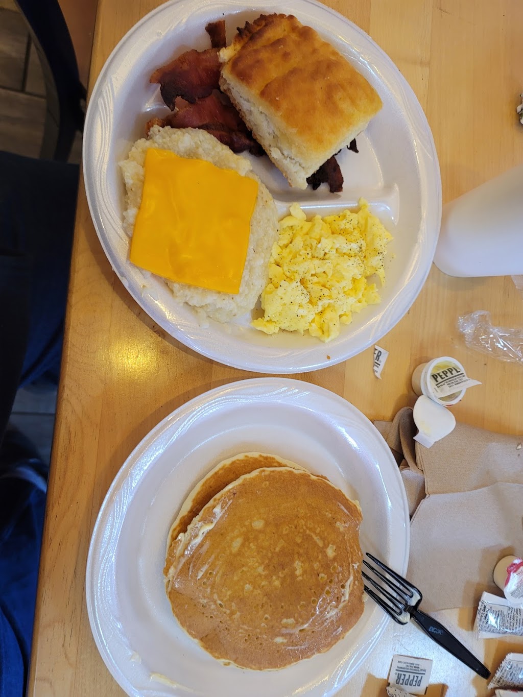 Vics | restaurant | 804 Chantilly St, Laurel, MS 39440, USA | 6016497832 OR +1 601-649-7832