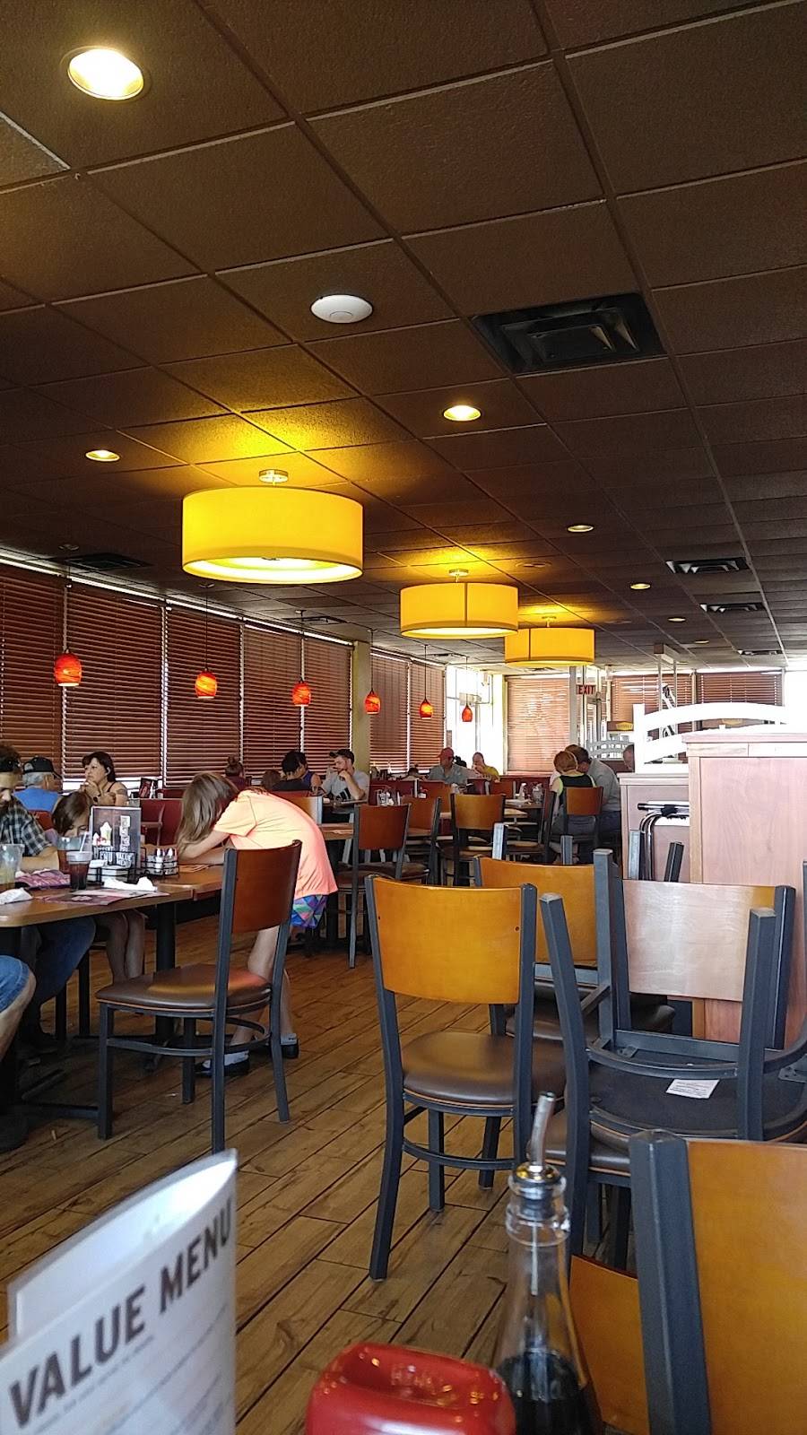 Dennys | restaurant | 5700 W Kellogg Dr, Wichita, KS 67209, USA | 3169429662 OR +1 316-942-9662