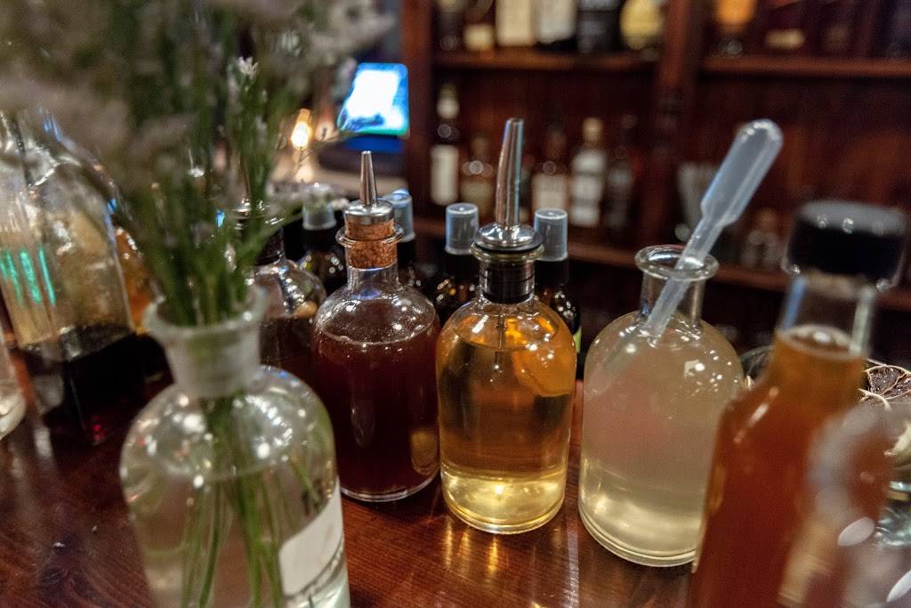 Conway Social Club | restaurant | 28 E King St, Lancaster, PA 17602, USA | 7173934446 OR +1 717-393-4446