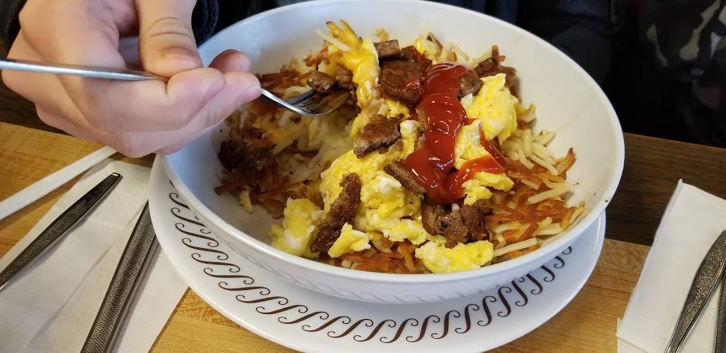 Waffle House | meal takeaway | 629 Woodbury Hwy, Manchester, TN 37355, USA | 9317230490 OR +1 931-723-0490