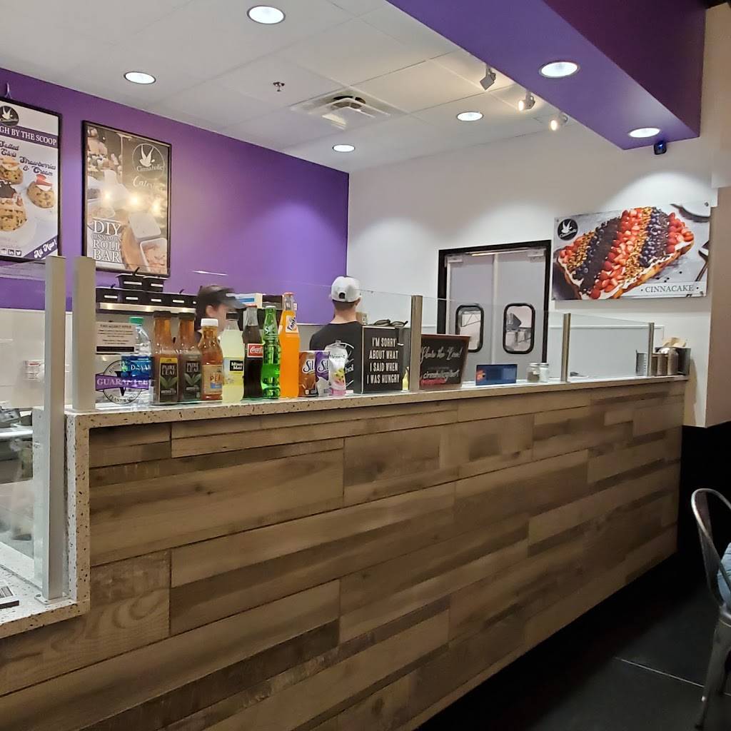 Cinnaholic | bakery | 1887 E Williams Field Rd Suite 103, Gilbert, AZ 85295, USA | 4805903159 OR +1 480-590-3159
