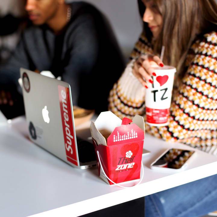 Thaïzone | restaurant | 934 Rue Saint-Pierre, Drummondville, QC J2C 5A4, Canada | 8198503366 OR +1 819-850-3366