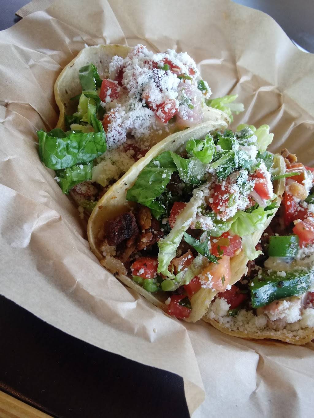 QDOBA Mexican Eats | restaurant | 2602 W Schaumburg Rd, Schaumburg, IL 60194, USA | 2242083985 OR +1 224-208-3985