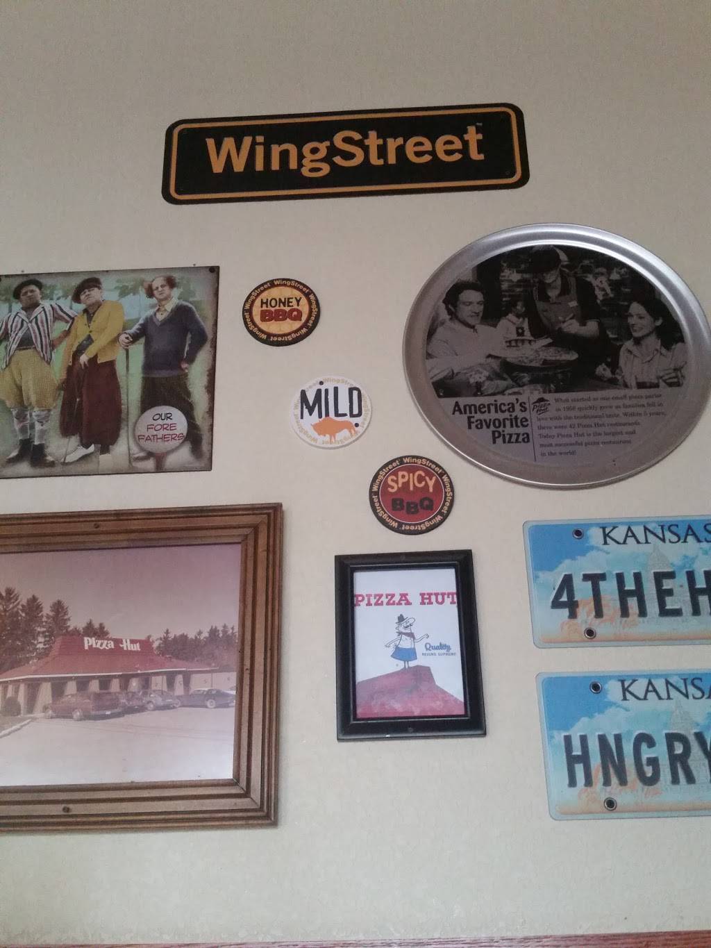 Pizza Hut | meal takeaway | 422 N Summit St, Arkansas City, KS 67005, USA | 6204421900 OR +1 620-442-1900