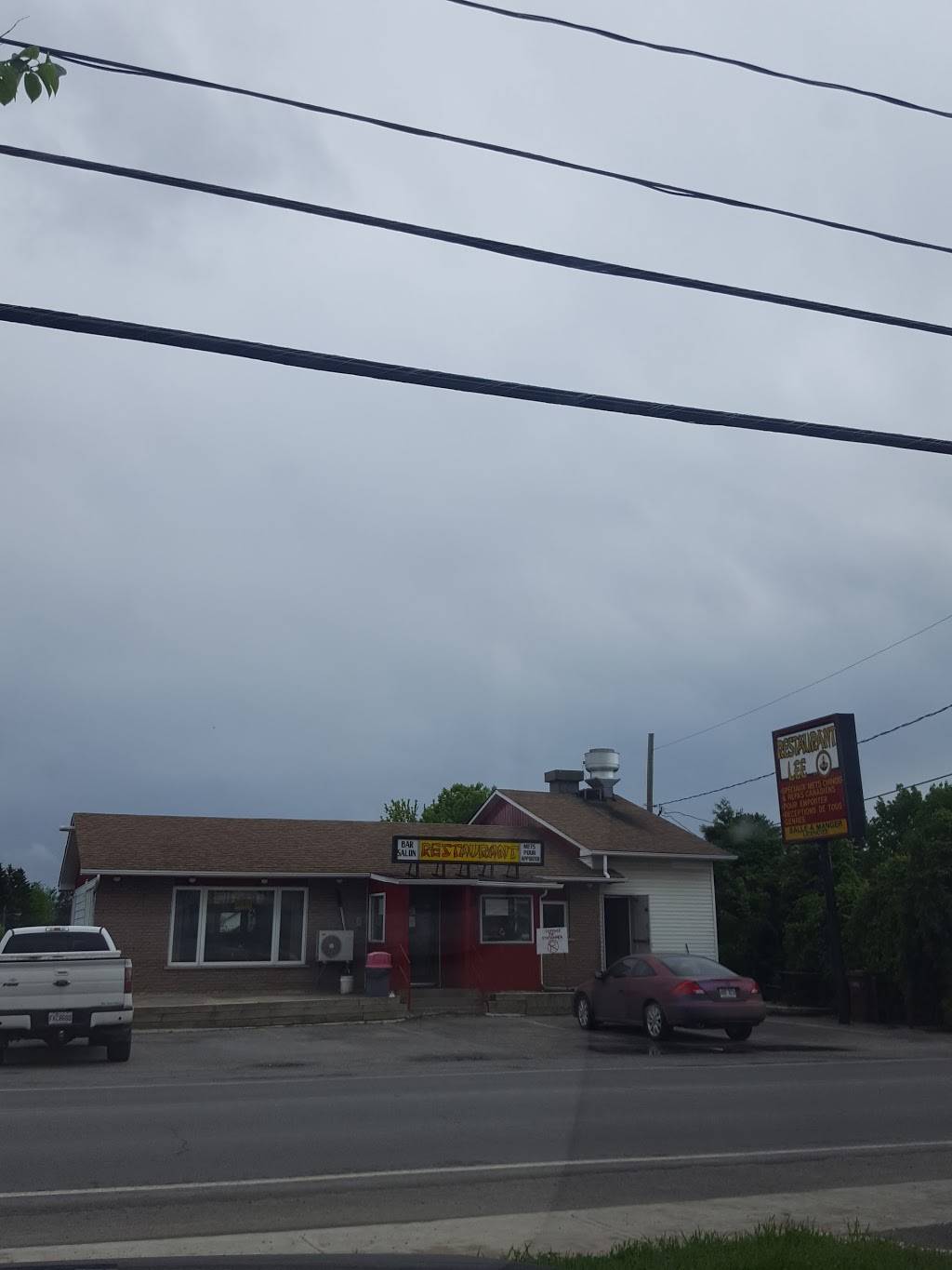 Restaurant Lee | restaurant | 96 Chemin de Montréal E, Gatineau, QC J8M 1C8, Canada | 8199862727 OR +1 819-986-2727