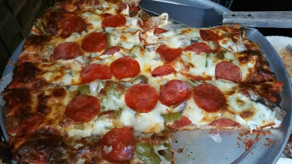 DiMaggios Pizza & Burgers | restaurant | 6410 M-63, Coloma, MI 49038, USA | 2698491521 OR +1 269-849-1521