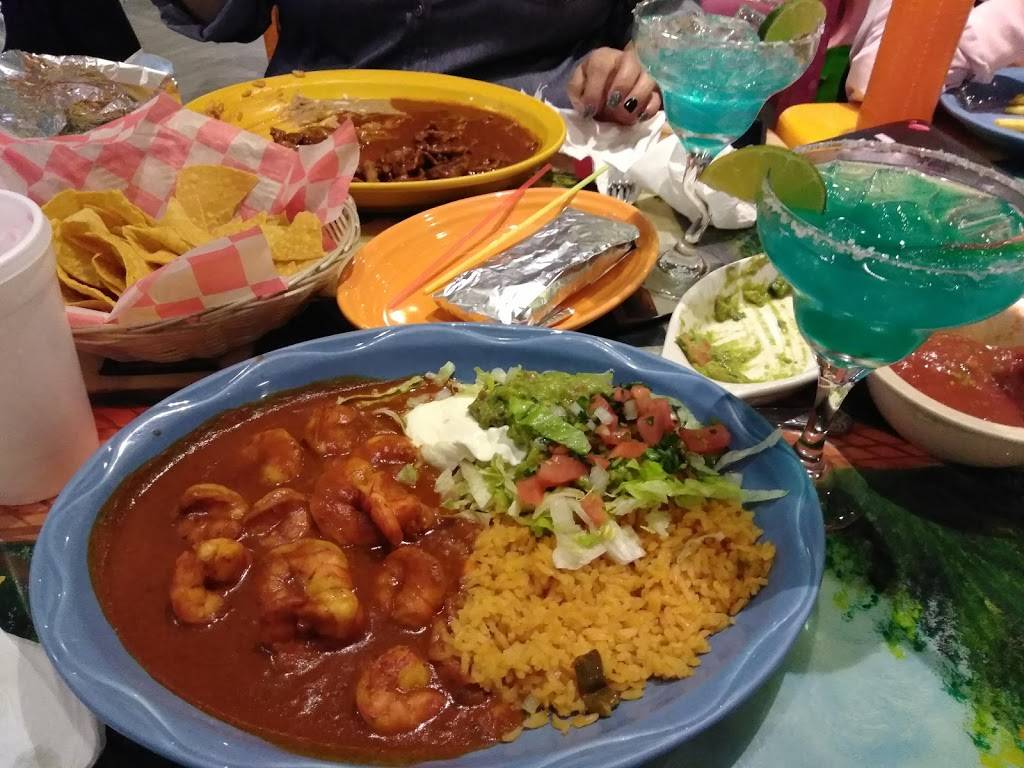 Las Piramides Mexican Restaurant | restaurant | 6290 Chambersburg Rd, Huber Heights, OH 45424, USA | 9372358634 OR +1 937-235-8634