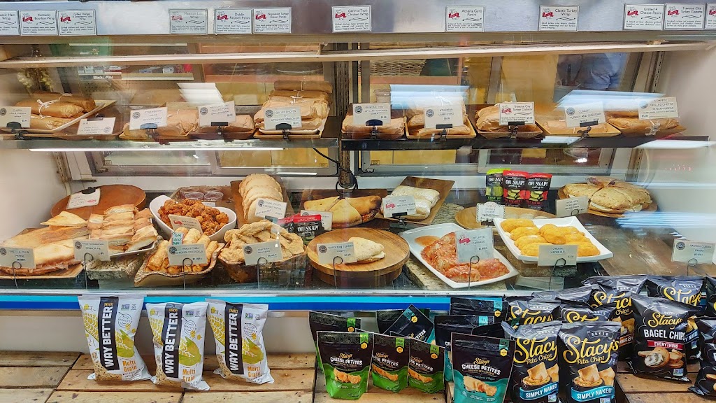 Vince & Joes Party Store | restaurant | 58865 Romeo Plank Rd, Ray, MI 48096, USA | 5867810970 OR +1 586-781-0970