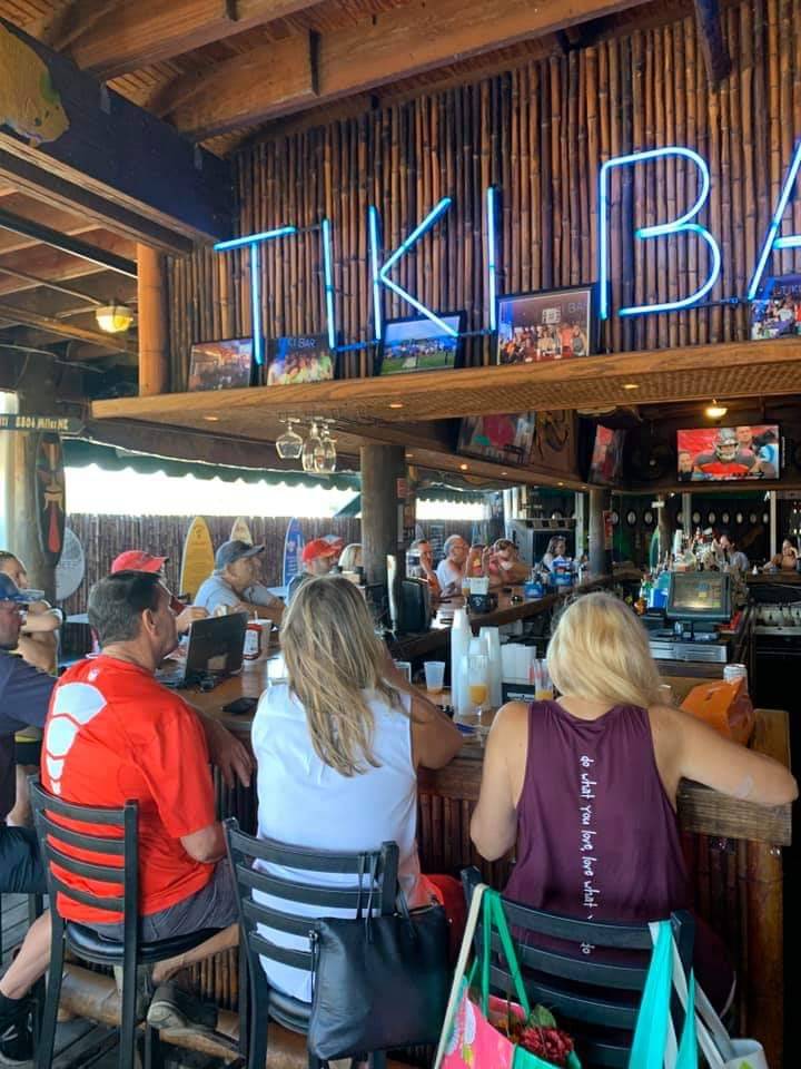 Luckys Sports, Oyster, & Tiki Bar | restaurant | 4318 US Hwy 98 N, Lakeland, FL 33809, USA | 8638596830 OR +1 863-859-6830