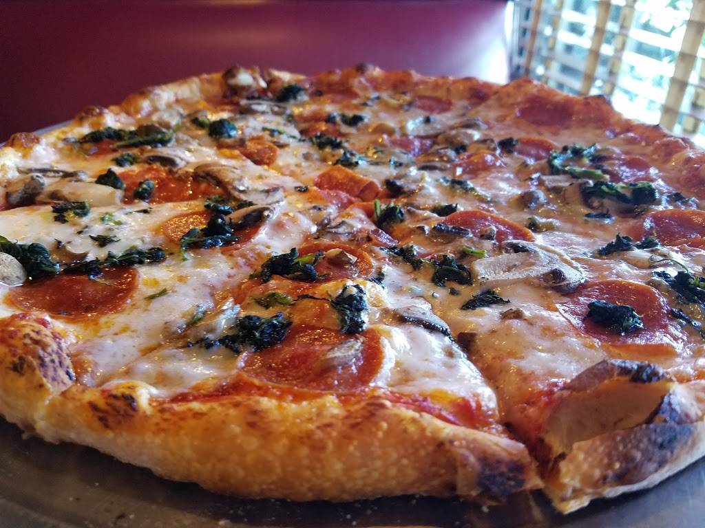 Naples Italian Restaurant | restaurant | 1107 W N Blvd, Leesburg, FL 34748, USA | 3523231616 OR +1 352-323-1616