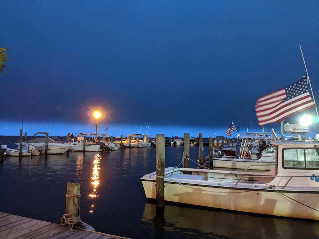 The Wharf | restaurant | 445 Vanderbilt Blvd, Oakdale, NY 11769, USA | 6315676122 OR +1 631-567-6122