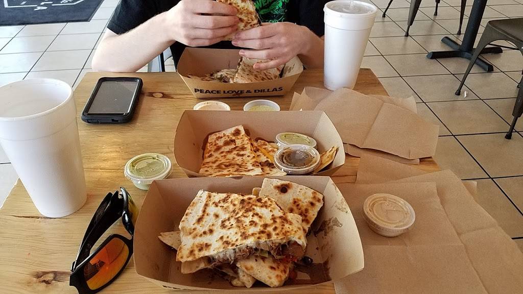 Quesadilla Gorilla | restaurant | 608 E Weldon Ave, Fresno, CA 93704, USA | 5594127468 OR +1 559-412-7468