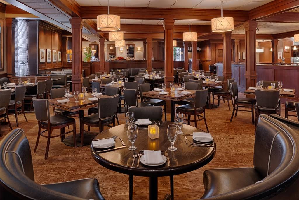 Mission Oak Grill | restaurant | 26 Green St, Newburyport, MA 01950, USA | 9784639009 OR +1 978-463-9009