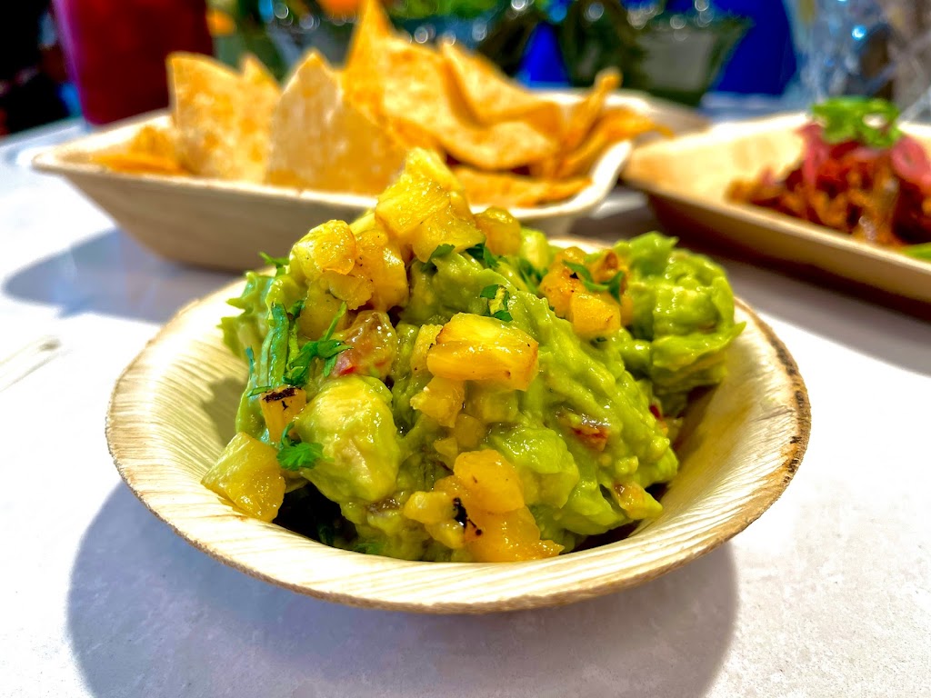 Qué Padre | restaurant | 15225 Palisades Village Ln, Pacific Palisades, CA 90272, USA | 3104618226 OR +1 310-461-8226