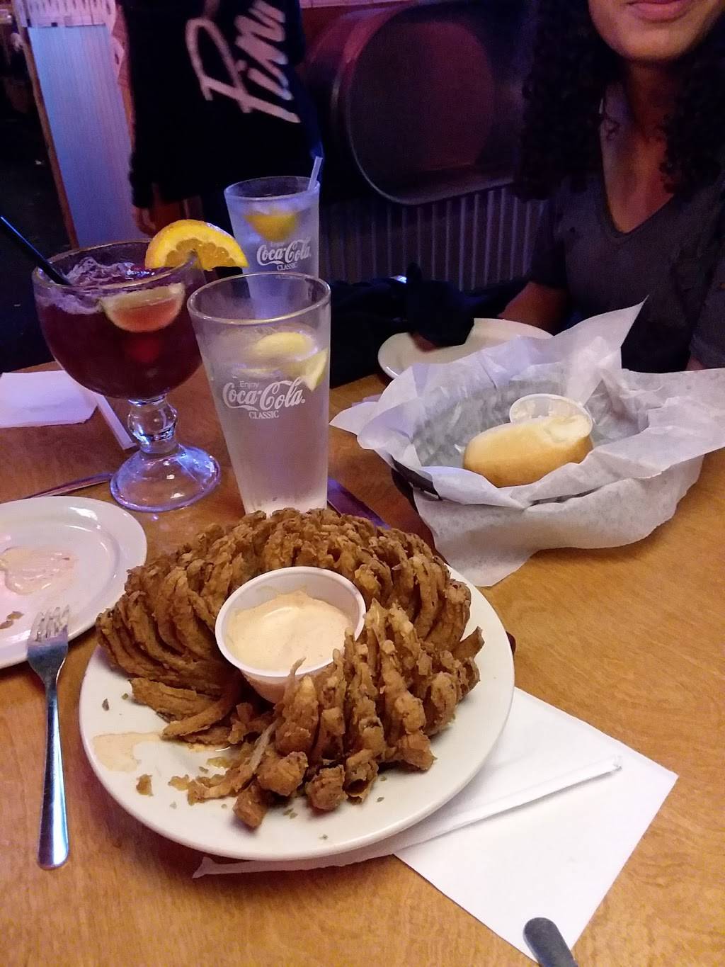 Texas Roadhouse | restaurant | 280 Russell St, Hadley, MA 01035, USA | 4135840100 OR +1 413-584-0100