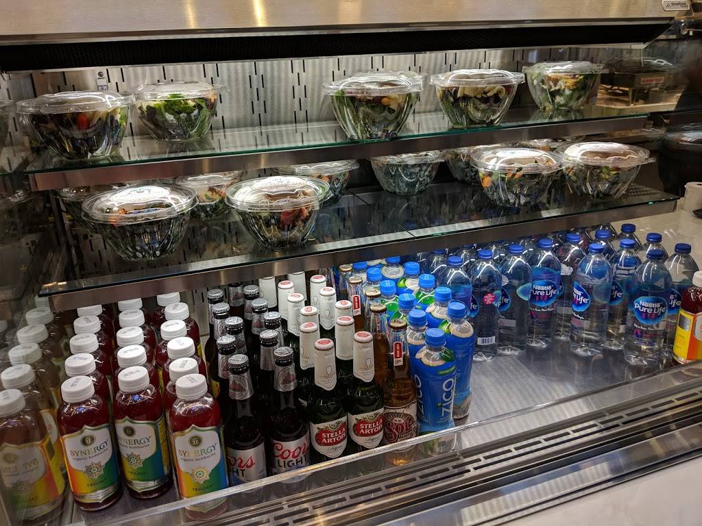 Urth Caffe & Bar LAX | cafe | 100 World Way, Los Angeles, CA 90045, USA | 2132353554 OR +1 213-235-3554