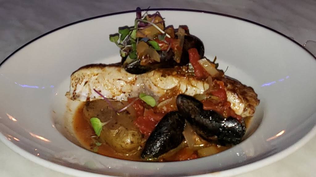 Captain Kidd Restaurant and Bar | restaurant | 77 Water St, Woods Hole, MA 02543, USA | 5085488563 OR +1 508-548-8563