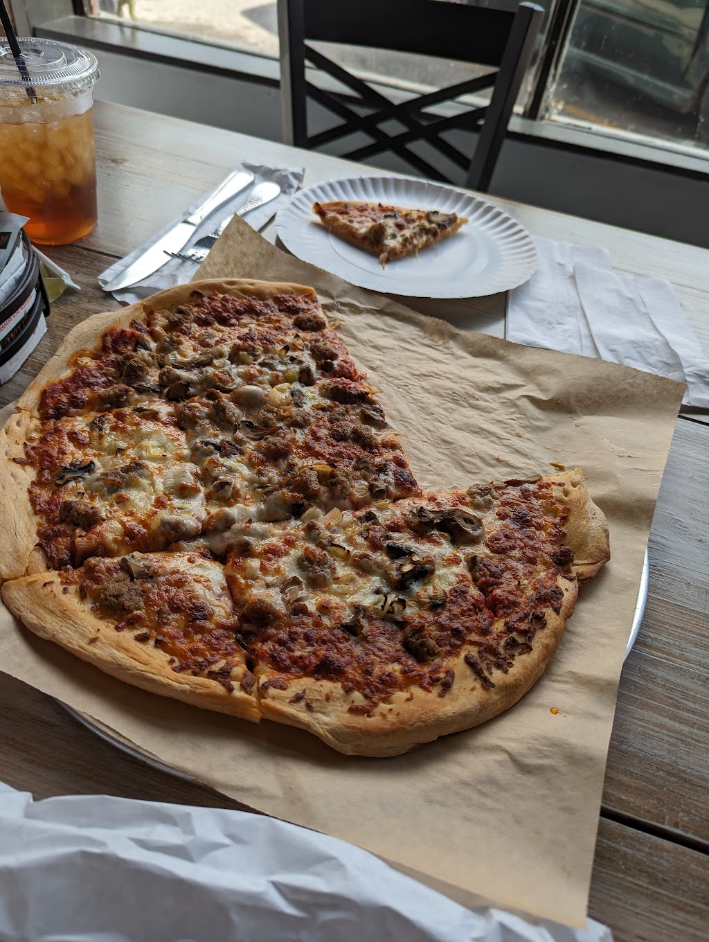 The Pie Peddler | restaurant | 104 E Hull Ave, Gainesboro, TN 38562, USA | 9312688801 OR +1 931-268-8801