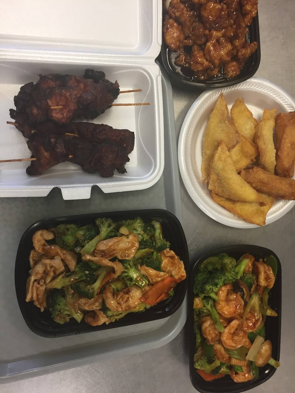 Mr. Chens Kitchen | restaurant | 106 Northwest Dr, Senatobia, MS 38668, USA | 6623018118 OR +1 662-301-8118