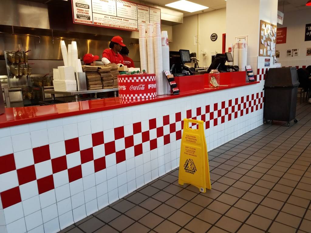 Five Guys | meal takeaway | 12840 Pinnacle Dr, Germantown, MD 20874, USA | 3015285525 OR +1 301-528-5525
