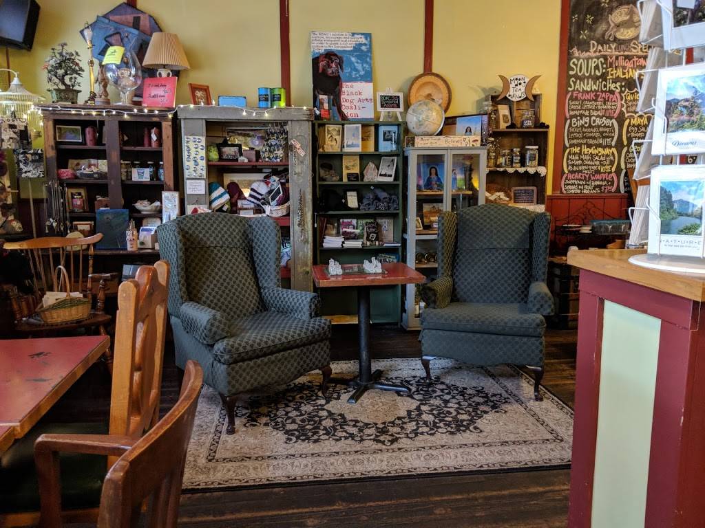 The Black Dog | cafe | 8062 Railroad Ave, Snoqualmie, WA 98065, USA | 4258313647 OR +1 425-831-3647