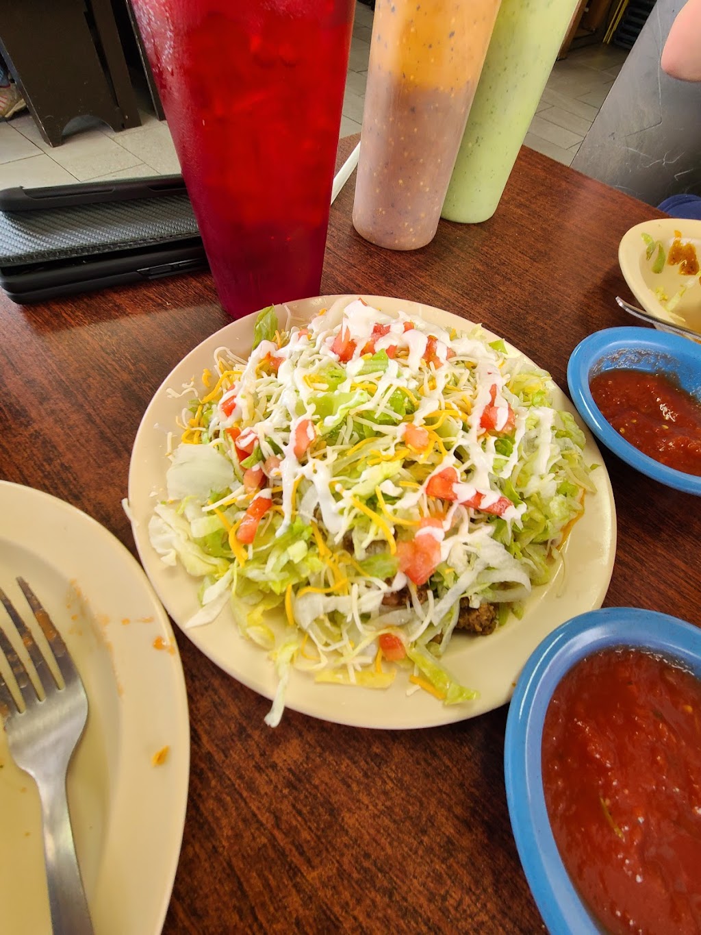 Los Pinos | restaurant | 1225 W Douglas Ave, Wichita, KS 67213, USA | 3169273936 OR +1 316-927-3936