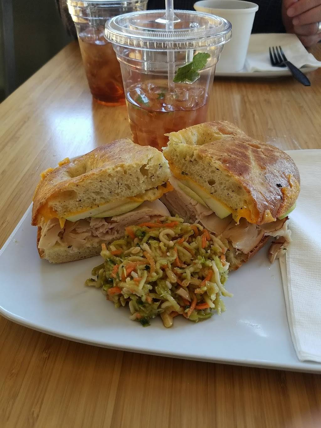 Square Onion | meal takeaway | 18 Resolute Ln, Mt Pleasant, SC 29464, USA | 8438564246 OR +1 843-856-4246