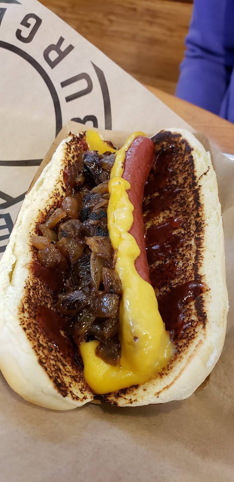 Elevation Burger | restaurant | 20602 Easthampton Plaza, Ashburn, VA 20147, USA | 7037292600 OR +1 703-729-2600