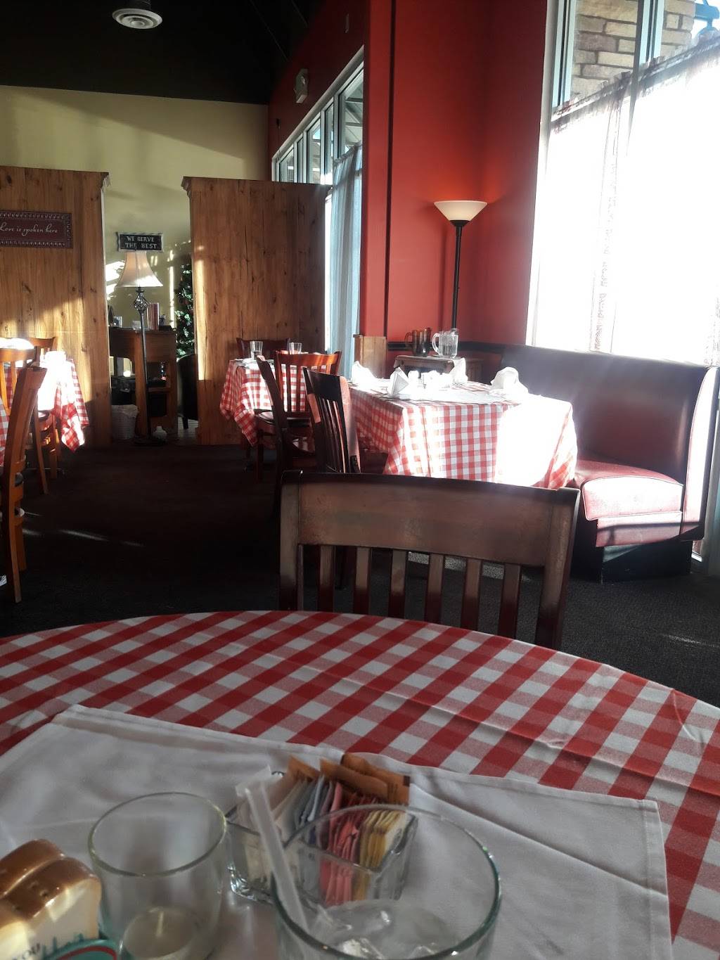 Pinocchios Incredible Italian | restaurant | 210 Ken Pratt Blvd #260, Longmont, CO 80501, USA | 3036517828 OR +1 303-651-7828