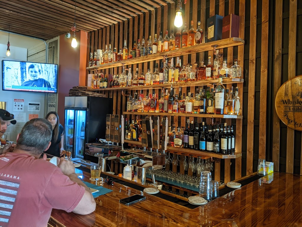 The Whiskey Barrel | restaurant | 138 Main St, Port Jefferson, NY 11777, USA | 6317439418 OR +1 631-743-9418