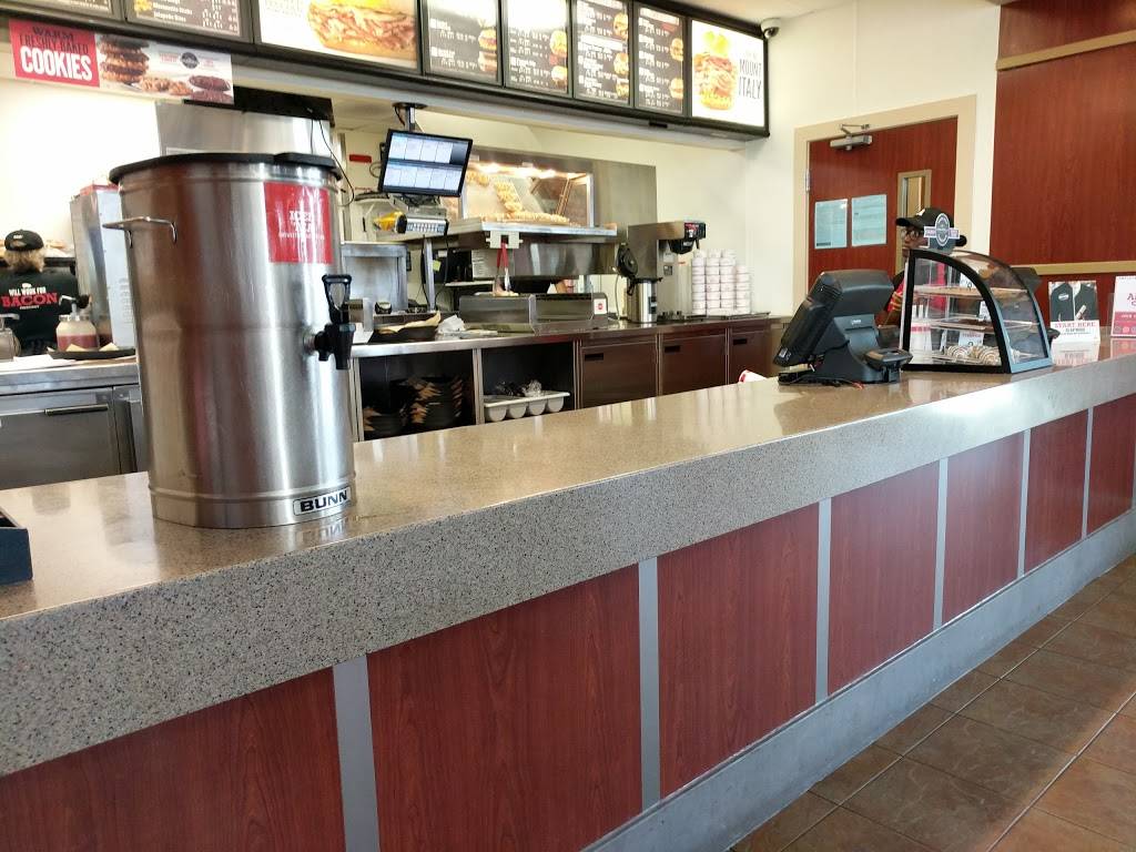 Arbys | restaurant | 9800 Davis Hwy, Dimondale, MI 48821, USA | 5174080023 OR +1 517-408-0023