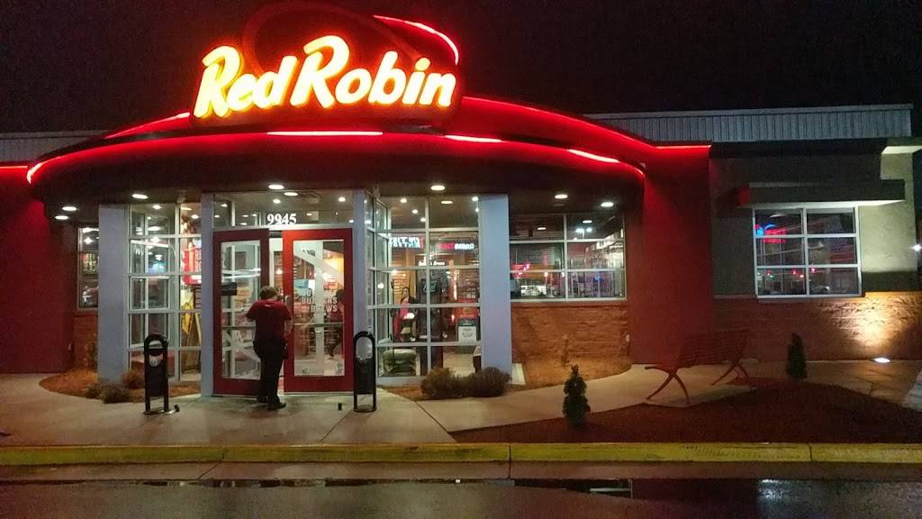 Red Robin Gourmet Burgers and Brews | restaurant | 9945 Sowder Village Square, Manassas, VA 20109, USA | 7033305333 OR +1 703-330-5333