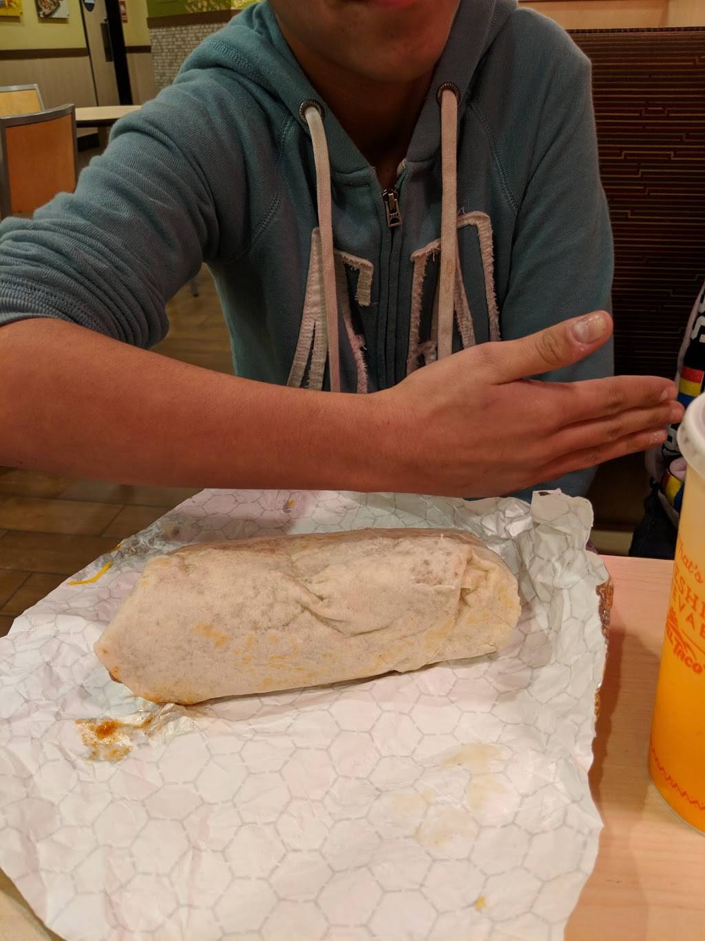 Del Taco | meal takeaway | 1415 Hillman St, Tulare, CA 93274, USA | 5596879058 OR +1 559-687-9058